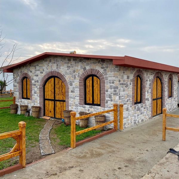 MD URLA TAŞI KARACA